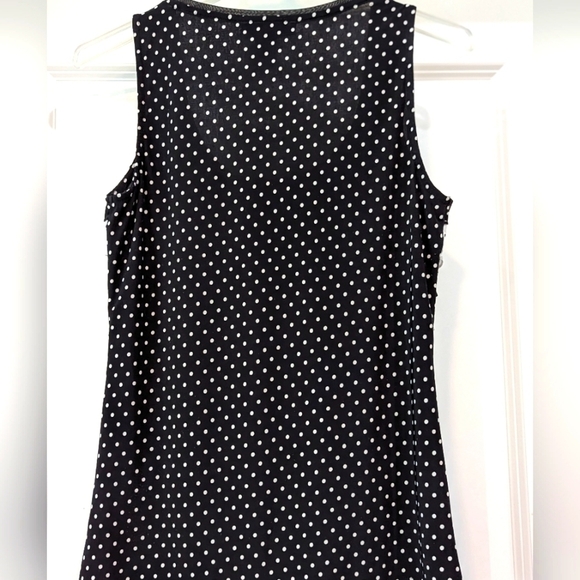 White House, Black Market ruffled top, size small - Picture 4 of 5